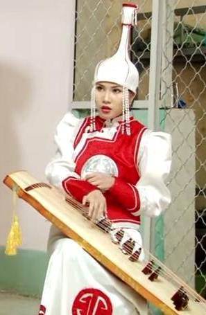 Г.Сарангэрэл авьяасаа үзүүллээ 