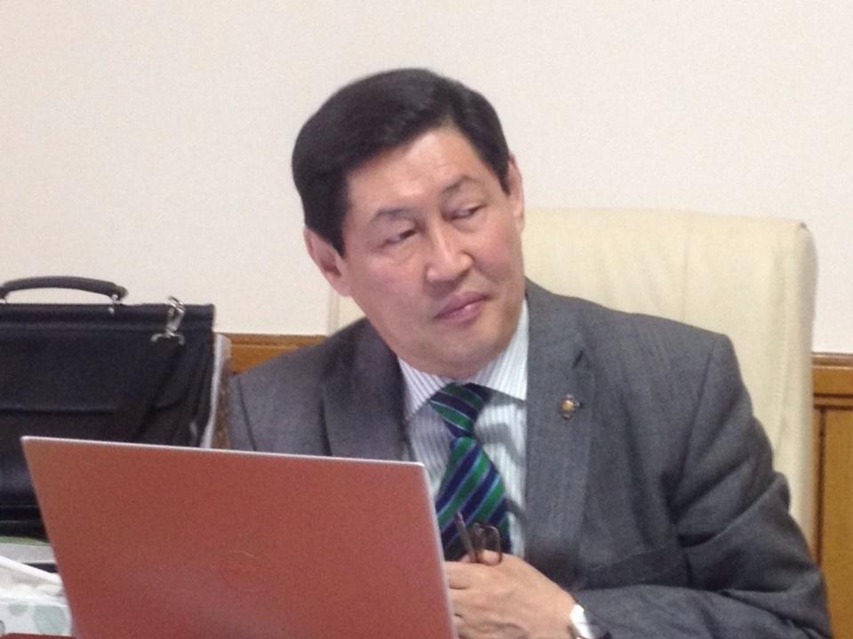  Нэг суудал нь манайх байх ёстой                                 