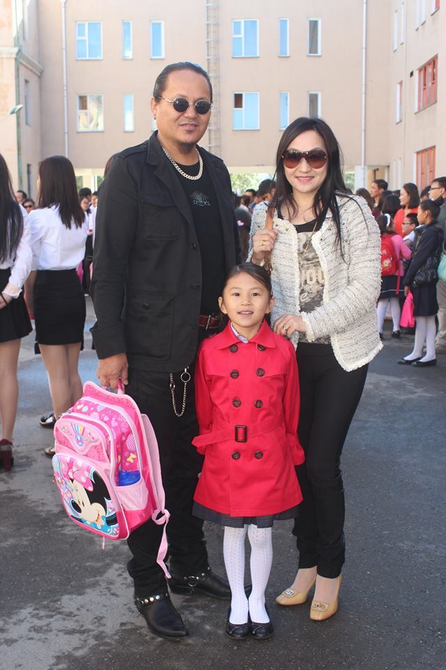 “Хар азарга”-ын дүүгийн гэргий