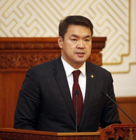  Төрийн ордонд ”халуун” байна 