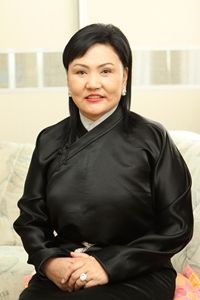 Д.Оюунхорол С.Оюуны оронд ирлээ