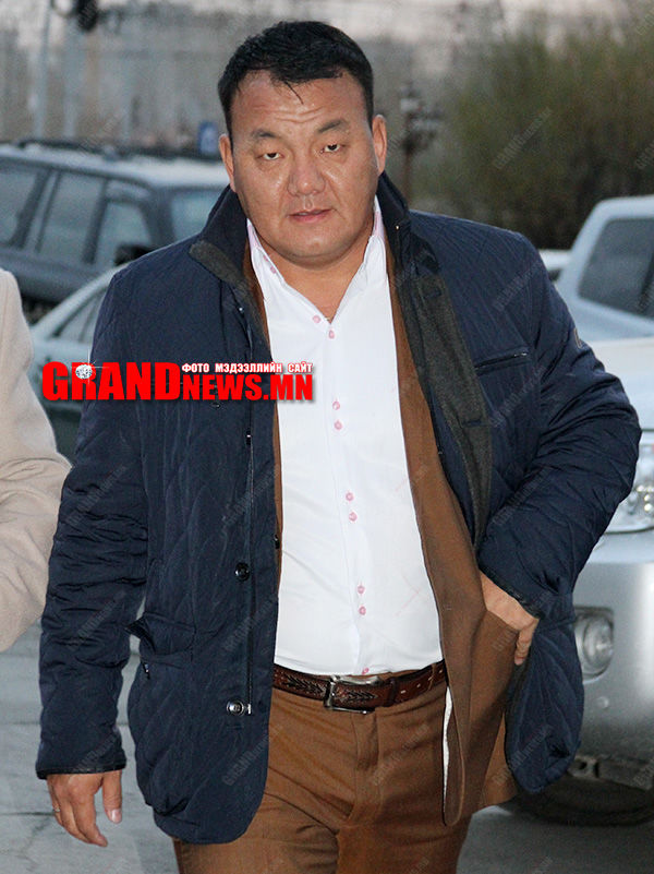 Нууц баян Б.Батсайхан барилгын салбарт хүч үзэх нь...