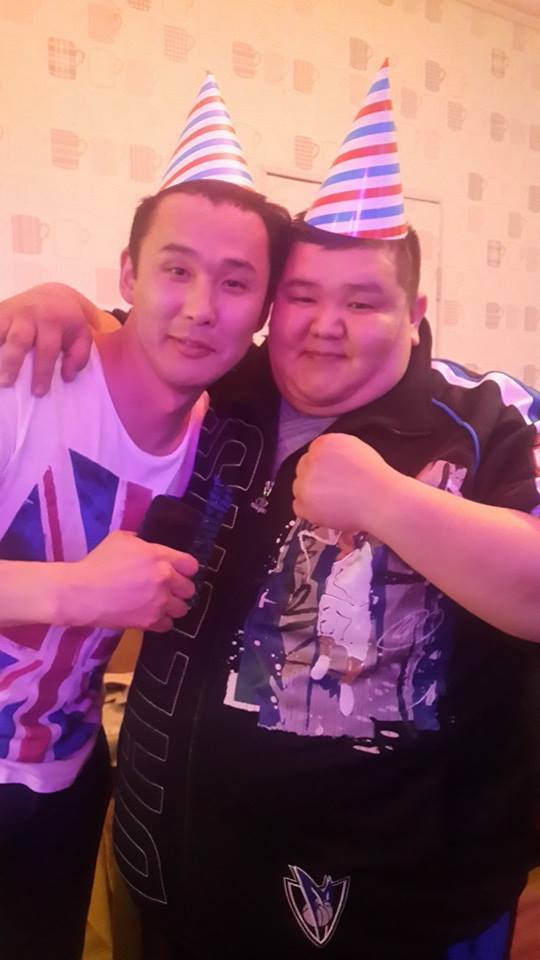 Ноён Бондгор төрсөн өдрөөрөө бусдыг баярлуулав