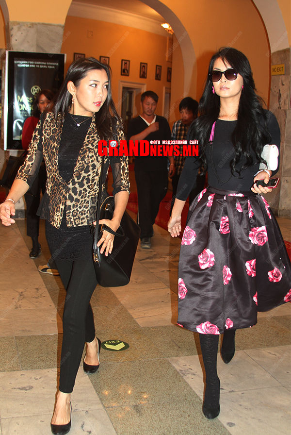   М.Мөнхжаргалын REFRESH 