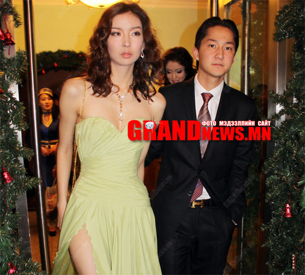 “Азийн хатан хаан”-ы нөхрийг аав нь ялаас  мулталлаа