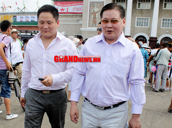 Ө.Энхтүвшин ба Марафонд гүйгсэд 