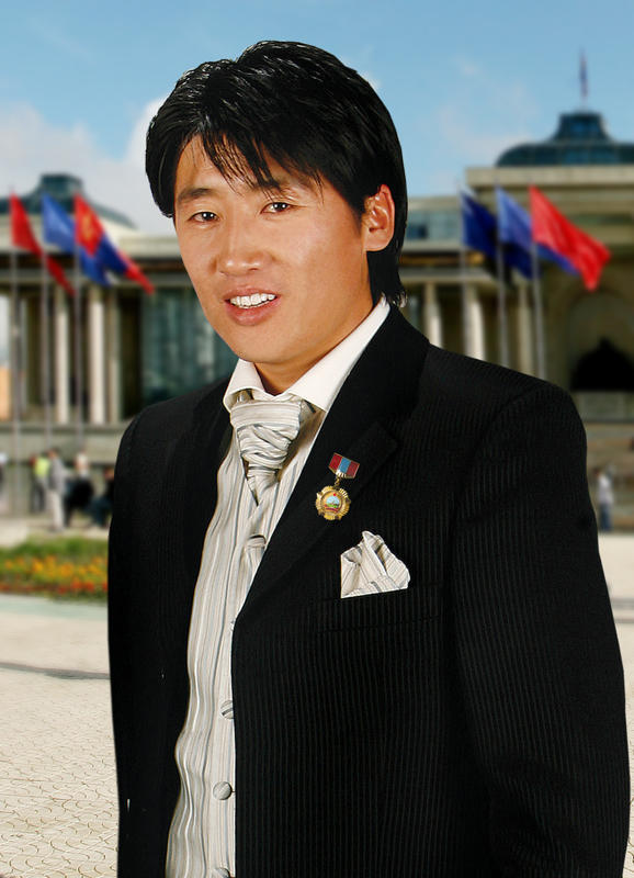 Ч.Бат-Эрдэнийн карьер эхэлсэн үү? 