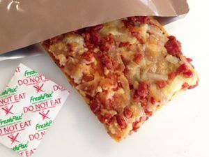 Гурван жил чанараа алдахгүй пицца хийжээ