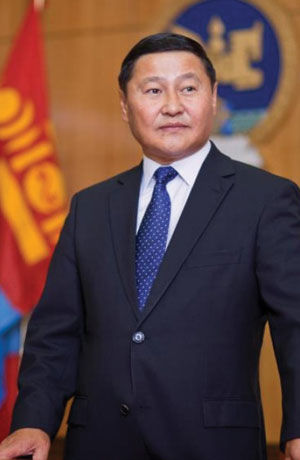 Ерөнхий сайдын  “Хаан жимс” усанд автжээ 