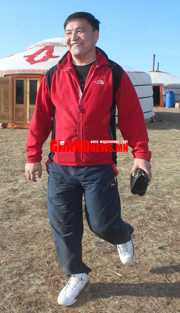 Эхнэрийн тэнгэртэй эр