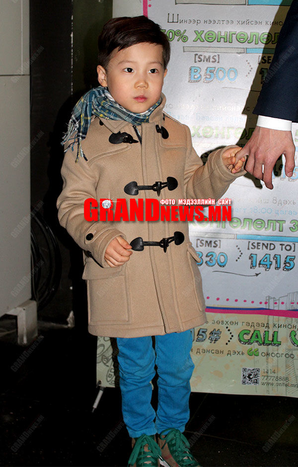 Л.Баатар аа, хүү чинь том болжээ