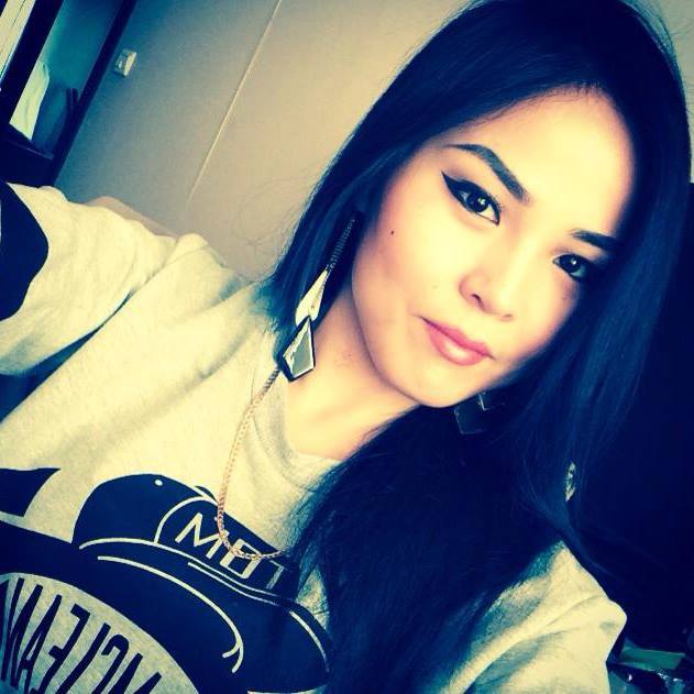 “Рок мангас”-ын охин            