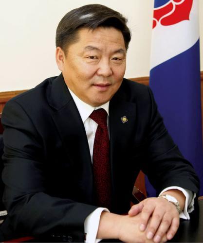 Д.Хаянхярваа гишүүнийг  “дээл” нь аврав 