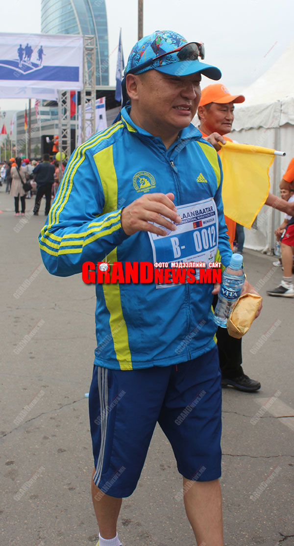 Универсал Г.Ганхүү