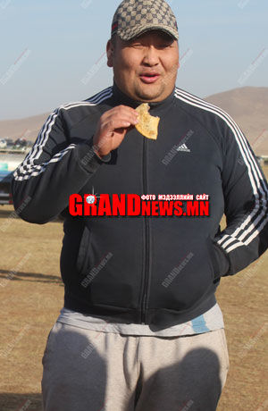 С.Жавхлангийн гэргийн FIRST LOVE