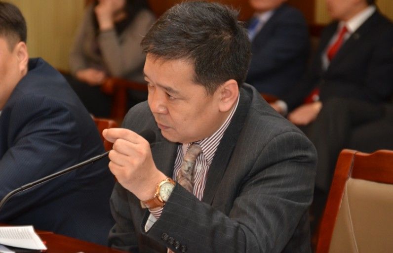 Д.Лүндээжанцангийн дархлагдсан дүү...