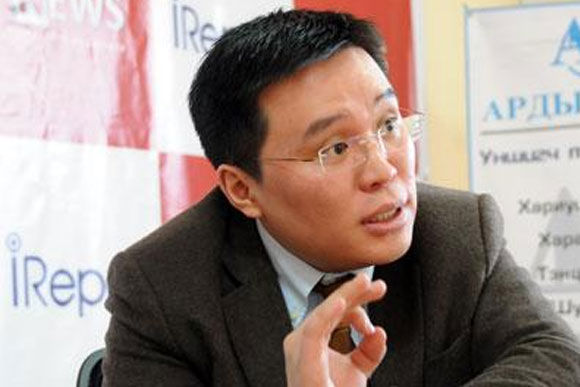 О.Магнайд хэлнэ шүү