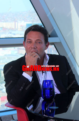 Ятгах урлагийн хаан Монголд!