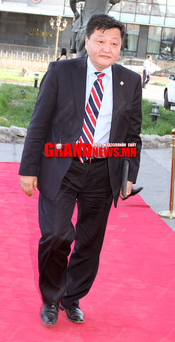 Ё.Отгонбаяр найранд уригданхан явна
