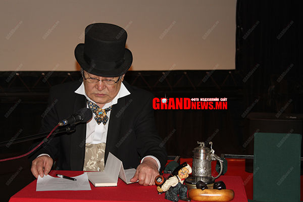 С.Мягмарын содон сонголт