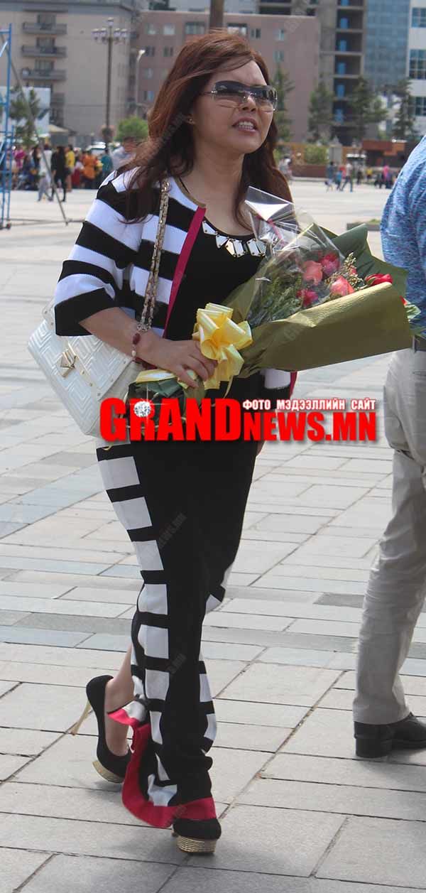 Ж.Алтанцэцэг жин нэмжээ