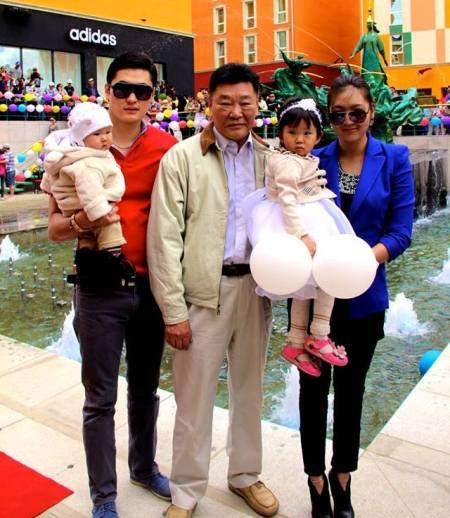 Н.Жанцанноров “Мандухайг” голдог