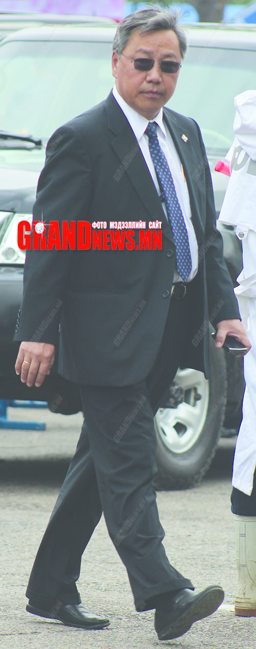 Р.Амаржаргалын гэргийн таавчигтай наадам