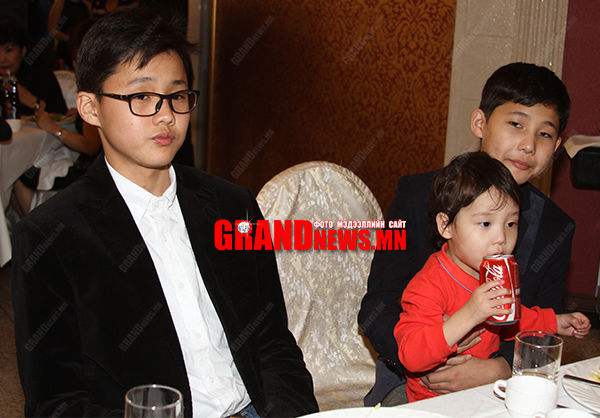 Н.Наранбаатарын нар, сарууд