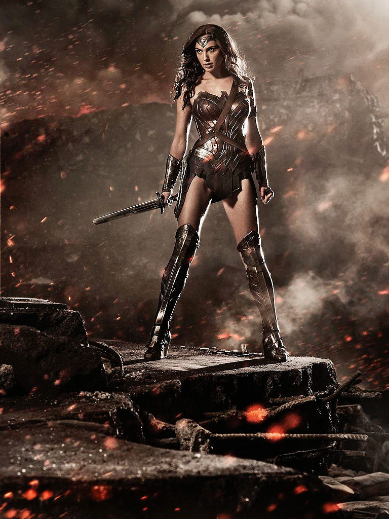 Гал Гадот “Гайхамшигт Эмэгтэй”-н дүрд