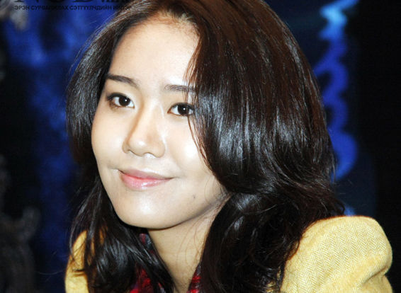 Ч.Цэлмүүний өвөө баярласан  болов уу...