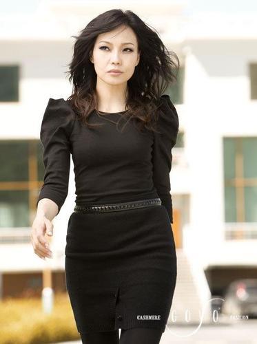 Б.Навчаа Э.Одгэрэлийг ониллоо