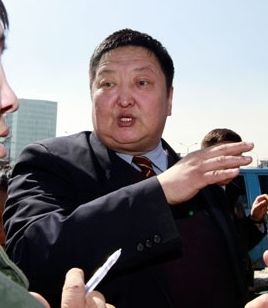 Үүл, Элбэг нарыг гүжирдсэн гэх Д.Нинж хаачив