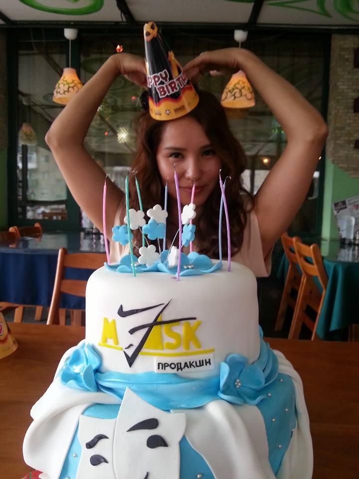 “Маск” 8 нас хүрлээ