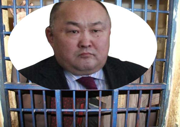 Нууц амрагаа эрхлүүлсэн том дарга нарын нэг...