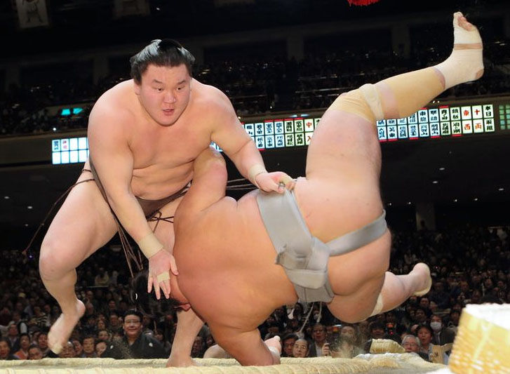 Монголчууд манлайлах Хацу башё  