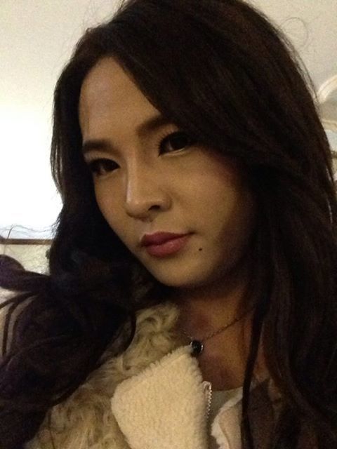 Трансжендер мисс Солонго Ганбууштай цусгүй дайн зарлалаа