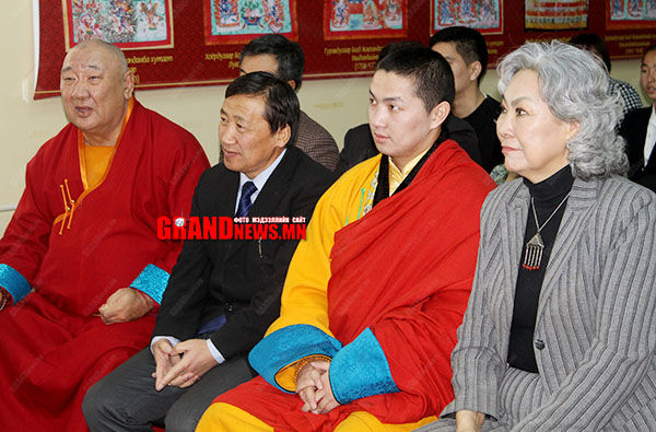 300-400 жилийн настай судрууд дэлгэгдлээ 