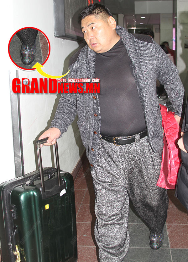 Гутал сайт гурвын урд