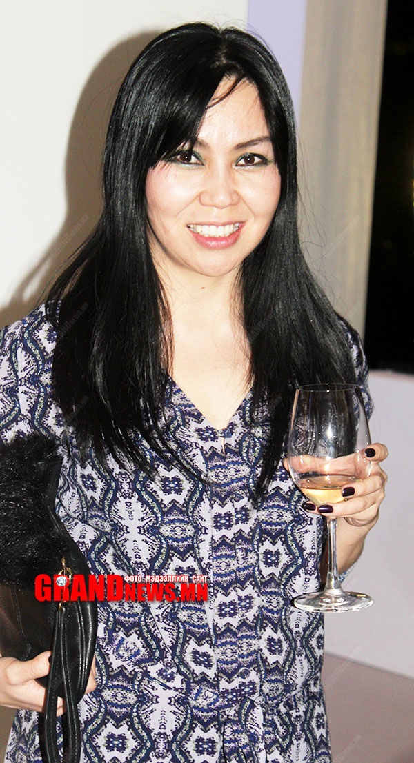 Э.Минжинсорд орон зай байна уу?