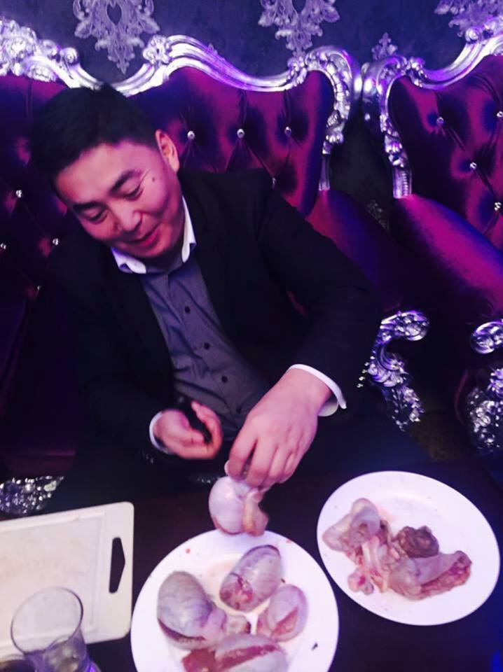 Оройн зоог ”чонын түүхий төмсөг”