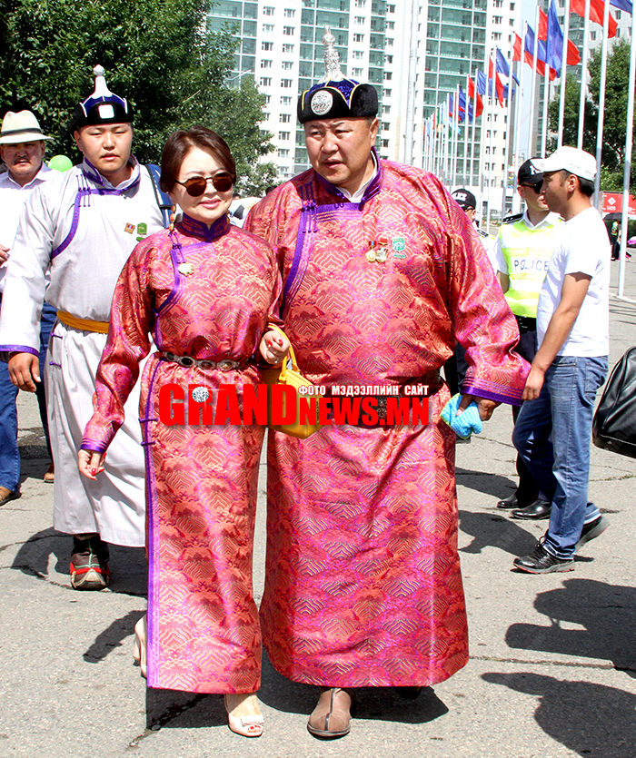 Дагуулж яваа бүсгүйгээр нь эр хүнийг шинжиж болно?