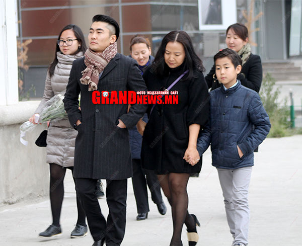 Халамжтай Хаянаа