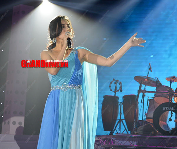 Содура гялалзсан нь