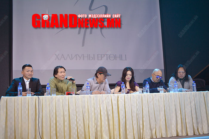 “Халиуны ертөнц”-өөр аялъя!