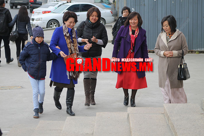 Ороолтны давалгаа дэлгэрүүлэгчид /фото/