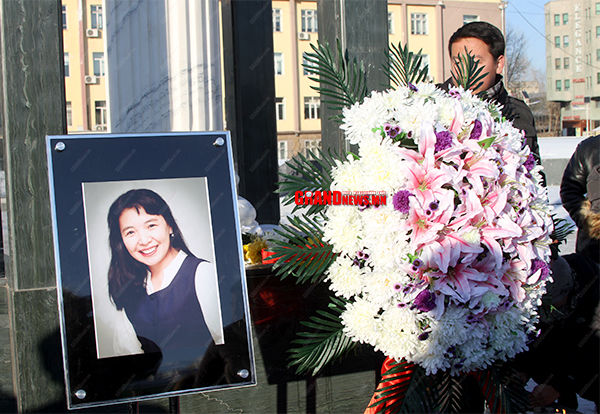 Л.Болормаа агсанд хүндэтгэл үзүүллээ