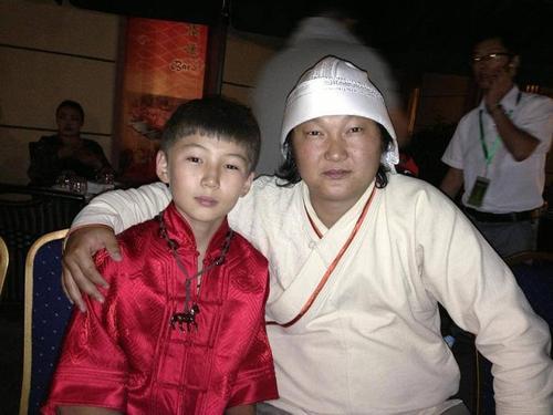 Ветнамчууд С.Жавхлангийн дуугаар амьсгалж байна