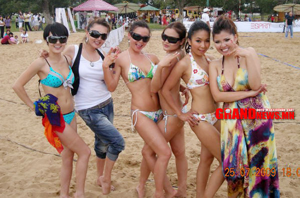 Хэнд нь илүү зохиж байна бэ?