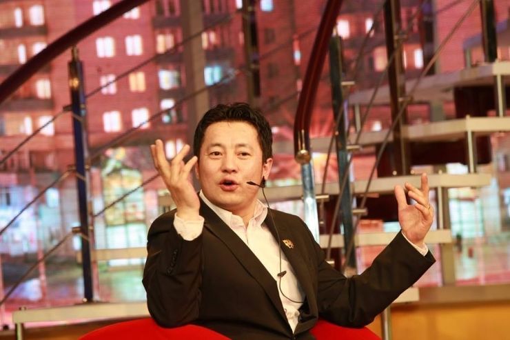 Жүжигчин С.Болд-Эрдэнэ үзэгчдийг инээлгэнэ