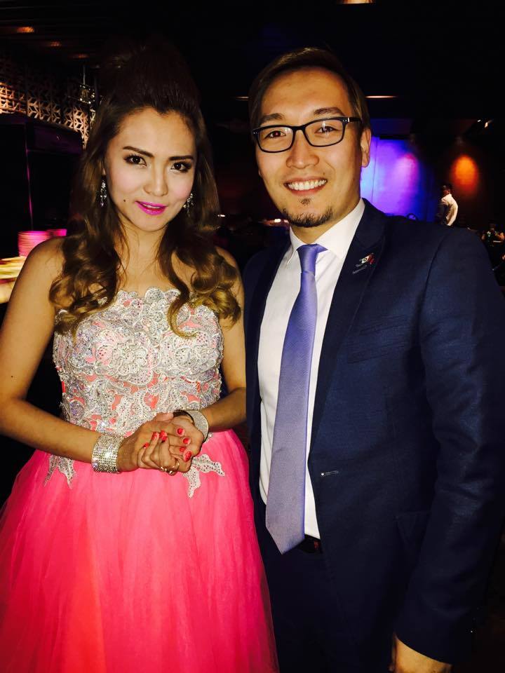 “Nb&amp;Sally” show